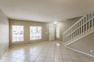 964 Summit Lake Dr in West Palm Beach, FL - Foto de edificio - Building Photo