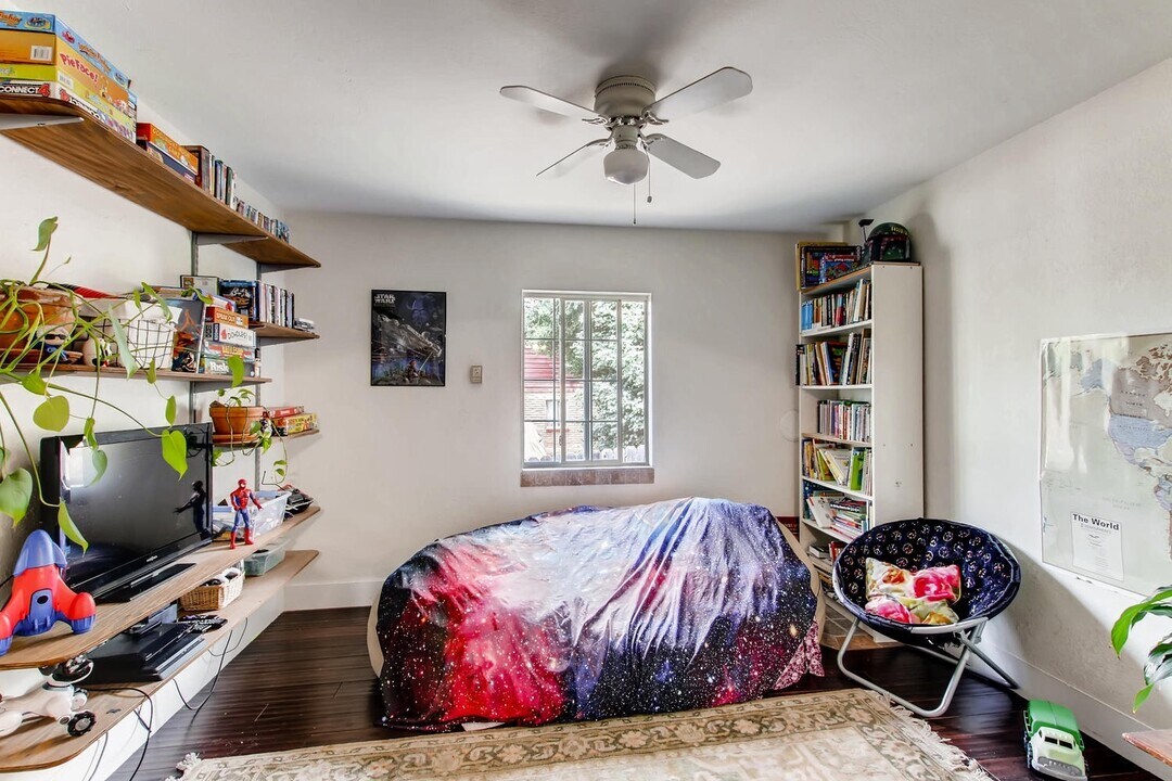 724 Iowa St in Fallbrook, CA - Building Photo