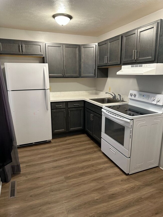 712 S 10th St in Goshen, IN - Building Photo - Building Photo