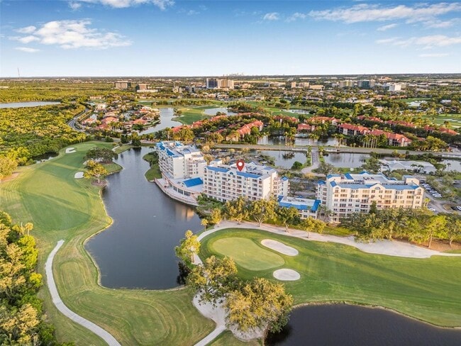 2333 Feather Sound Dr, Unit 208 in Clearwater, FL - Building Photo - Building Photo