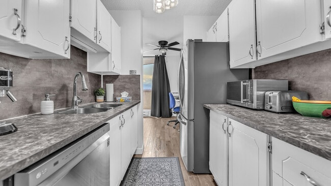 1105 Jalna Blvd in London, ON - Building Photo - Building Photo