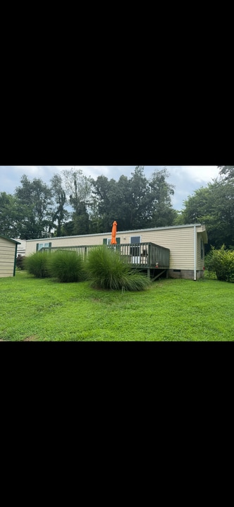 114 Dutch Girl Ln in Glendale, KY - Building Photo