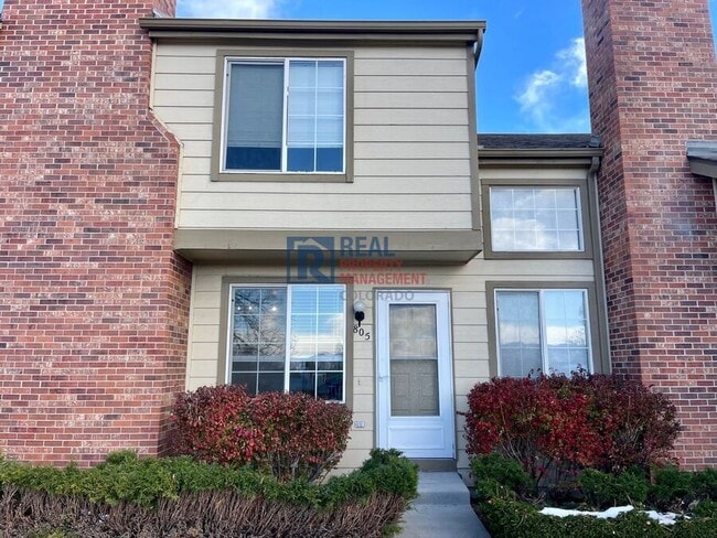 property at 805 Summer Dr