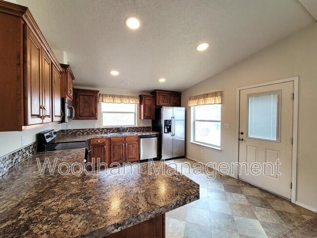 114 First Ave E in Three Forks, MT - Building Photo - Building Photo