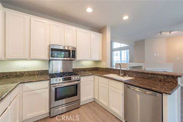 7676 Park Bay Dr in Huntington Beach, CA - Building Photo - Building Photo