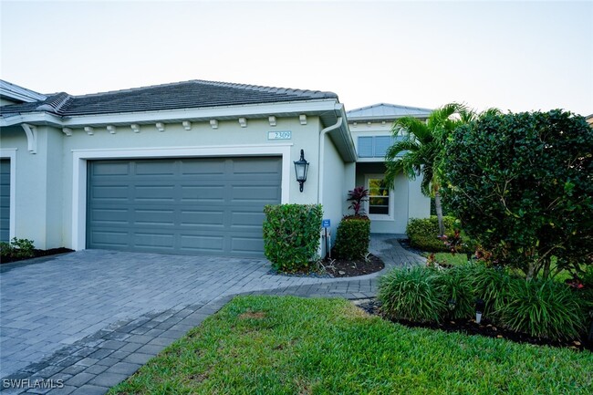 2309 Ariane Dr in Naples, FL - Building Photo - Building Photo