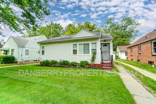 833 Turner Ave in Toledo, OH - Foto de edificio - Building Photo
