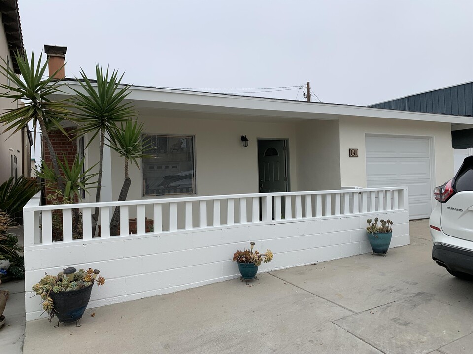 141 San Fernando Ave in Oxnard, CA - Building Photo