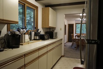 82 Suissevale Ave in Moultonborough, NH - Foto de edificio - Building Photo