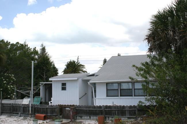 5404 Calle de la Siesta in Sarasota, FL - Building Photo - Building Photo