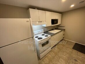 12208-12277 77 St NW in Edmonton, AB - Building Photo - Building Photo