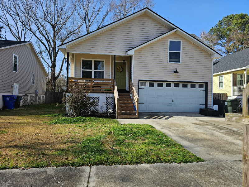 2104 Razorback Ln in Charleston, SC - Building Photo