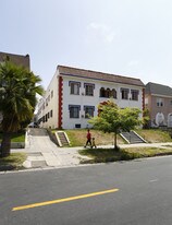 New Ambassador Apartments in Los Angeles, CA - Building Photo
