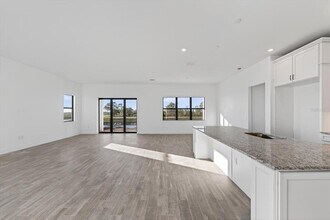 19111 Fox Lndg Pl in Lakewood Ranch, FL - Building Photo - Building Photo