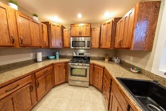 109 S Russell Ave in Ames, IA - Building Photo - Building Photo
