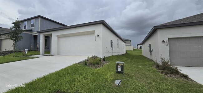 2685 Buttercup Ave in Haines City, FL - Foto de edificio - Building Photo