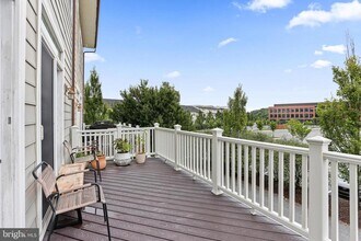 8119 Westside Blvd in Fulton, MD - Foto de edificio - Building Photo