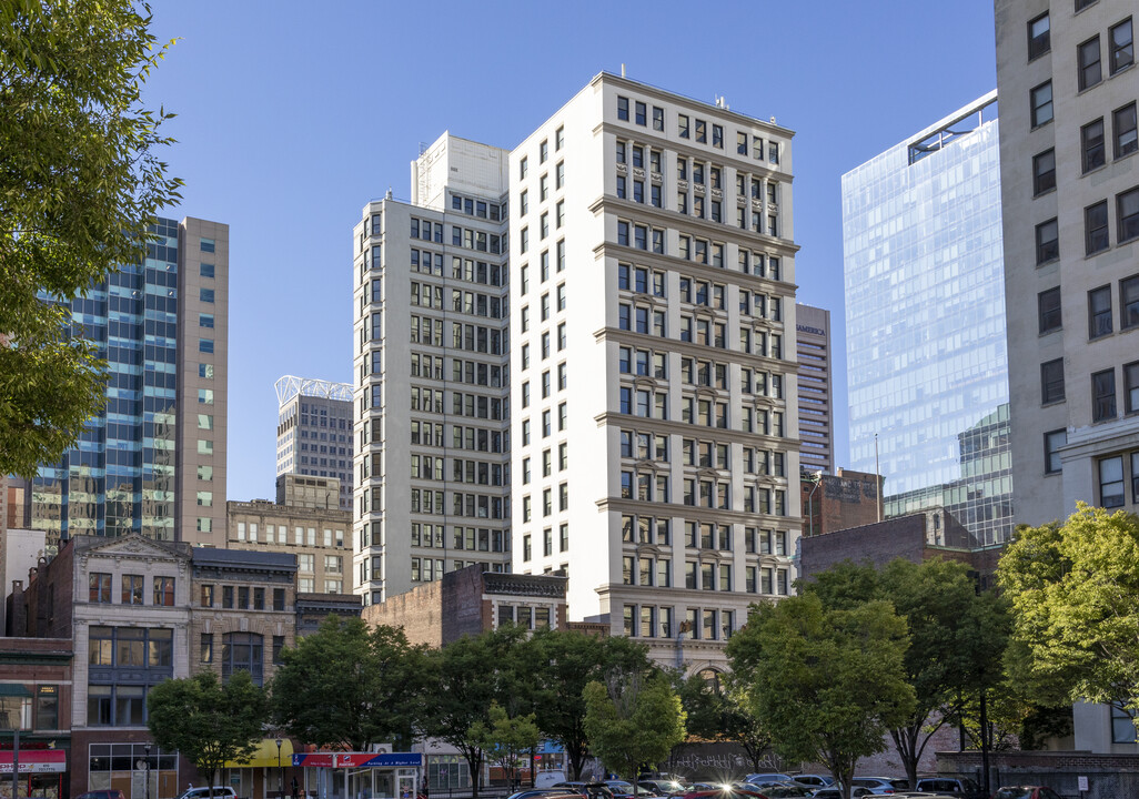 The Plaza in Baltimore, MD - Building Photo