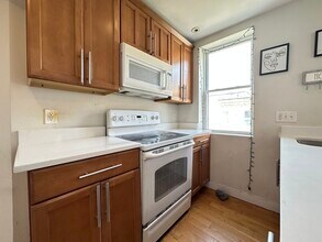 840 Huntington Ave, Unit 3 in Boston, MA - Building Photo - Building Photo