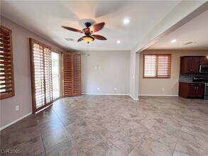 7473 Pepperbox Avenue Unit in Las Vegas, NV - Building Photo - Building Photo