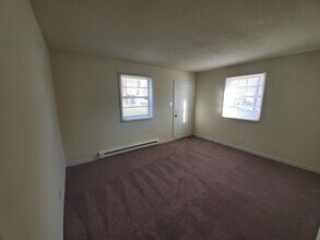 910 Fiske St in Durham, NC - Foto de edificio - Building Photo