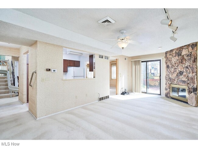 property at 1050 Hampton Ridge Dr