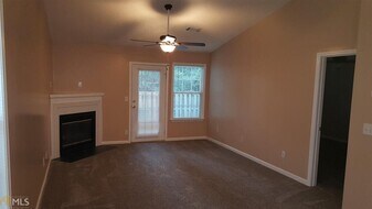 1731 Summerwoods Ln in Griffin, GA - Building Photo