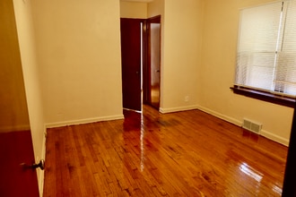 8821 Goodfellow Blvd in St. Louis, MO - Building Photo - Building Photo