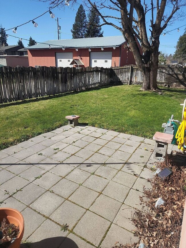 1516-1518 E Maple Ave in Coeur d'Alene, ID - Building Photo - Building Photo