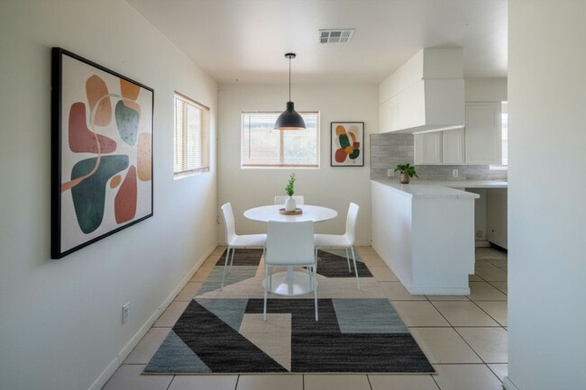 66229 4th St in Desert Hot Springs, CA - Foto de edificio - Building Photo