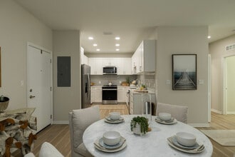 Everest Largo Apartments in Largo, FL - Building Photo - Interior Photo