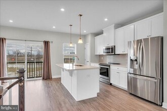 83 Kohlmyer Dr in Pennsauken, NJ - Building Photo - Building Photo