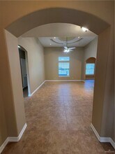 17 Northwestern St in McAllen, TX - Foto de edificio - Building Photo