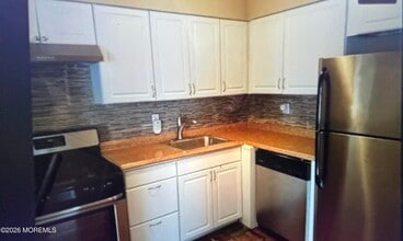 6 Helen Dr in Brick, NJ - Building Photo - Building Photo