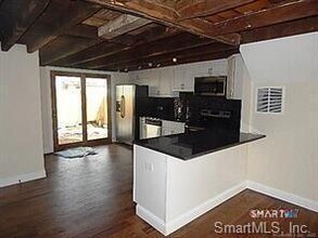 21 Sherman St in Norwich, CT - Building Photo - Building Photo