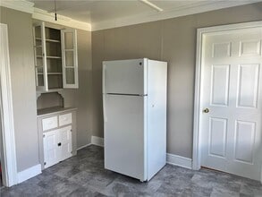 12 Dewindt St in Beacon, NY - Building Photo - Building Photo