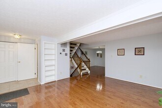 11732 Mossy Creek Ln in Reston, VA - Building Photo - Building Photo