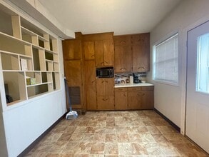 115 5th Ave W, Unit #2 in Alexandria, MN - Building Photo - Building Photo