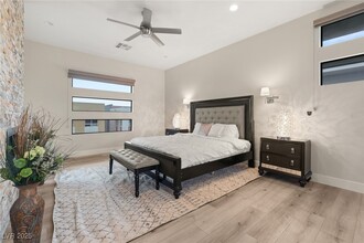 74 Pristine Glen St in Las Vegas, NV - Foto de edificio - Building Photo