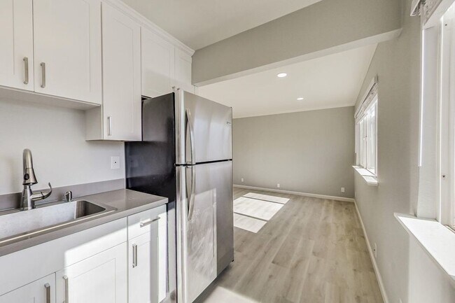 2240 Angela Ct, Unit 10 in Campbell, CA - Building Photo - Building Photo