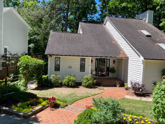 property at 2917 Rue Sans Famille