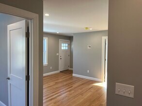 14 Cherry Rd in Beverly, MA - Building Photo - Building Photo