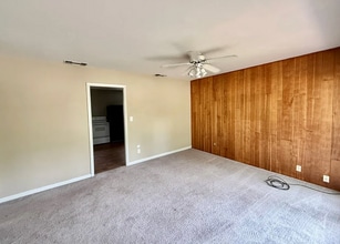 134 Madison Dr in Decatur, IL - Building Photo - Building Photo