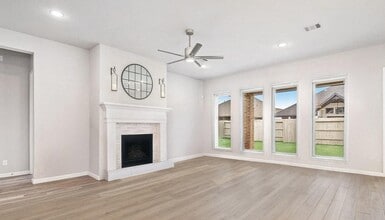 5035 Prairie Gourd Mdw in Manvel, TX - Building Photo - Building Photo