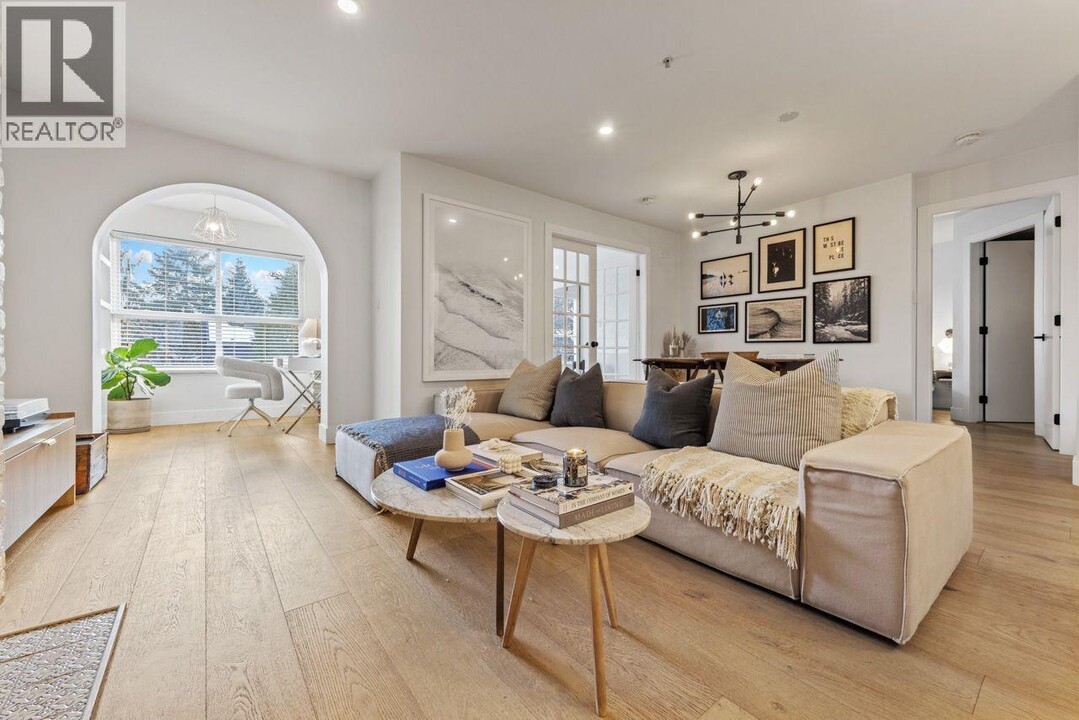 2680 W 4th Ave in Vancouver, BC - Building Photo