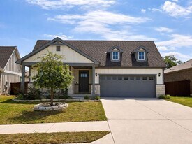 125 Slenderleaf Dr in Marble Falls, TX - Building Photo