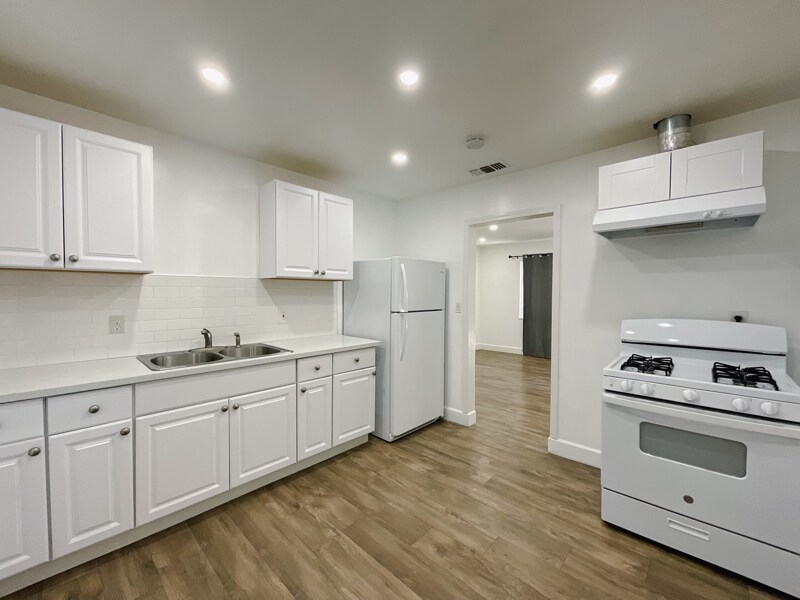 0000 Frienza Ave in Sacramento, CA - Building Photo