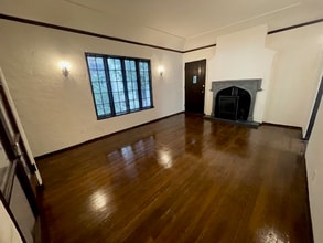 635 E 9th St in Long Beach, CA - Building Photo - Building Photo