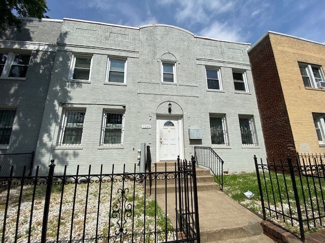 1246 Queen St NE, Unit 3