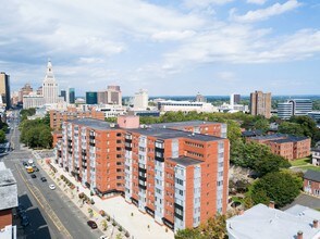 Element 250 in Hartford, CT - Foto de edificio - Building Photo